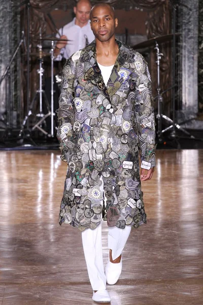 Look 14